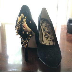 Sam Edelman heals